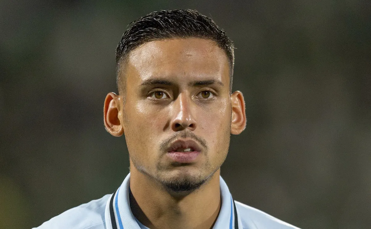 Erick Noriega não irá jogar contra o Remo após sentir desconforto em jogo contra o Palmeiras