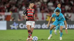 RJ - RIO DE JANEIRO - 09/11/2025 - BRASILEIRO A 2025, FLAMENGO X SANTOS - Arrascaeta jogador do Flamengo durante partida contra o Santos no estadio Maracana pelo campeonato Brasileiro A 2025. Foto: Thiago Ribeiro/AGIF