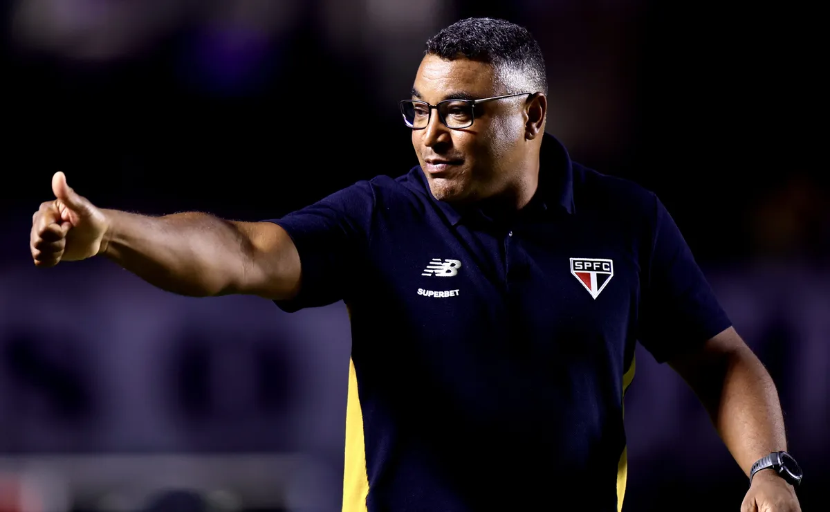 Roger Machado altera forma de jogar de São Paulo e decisão ajuda contra o Cruzeiro