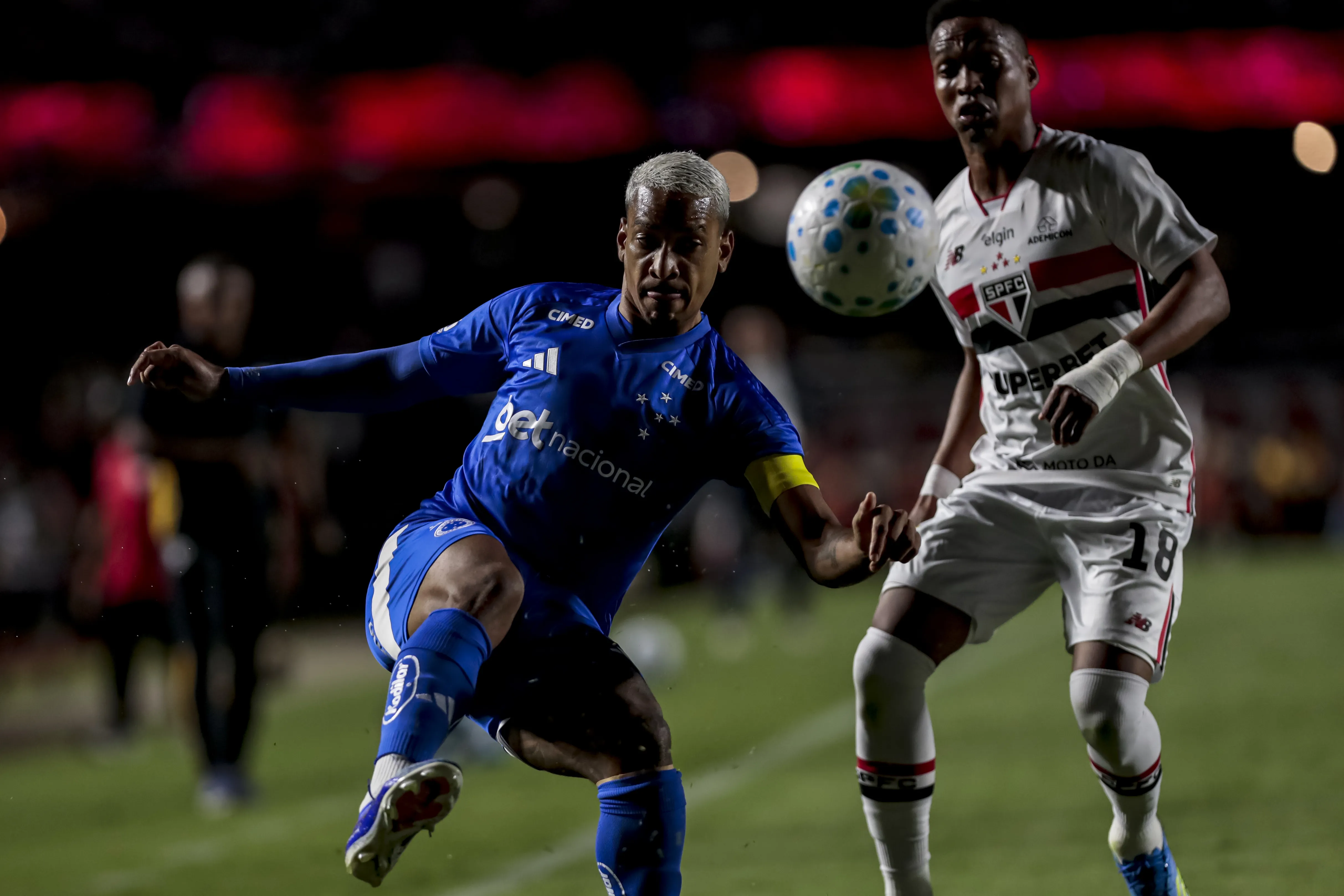 SP – SAO PAULO – 04/04/2026 – BRASILEIRO A 2026, SAO PAULO X CRUZEIRO – Matheus Pereira jogador do Cruzeiro durante partida contra o Sao Paulo no estadio Morumbi pelo campeonato Brasileiro A 2026. Foto: Marco Miatelo/AGIF