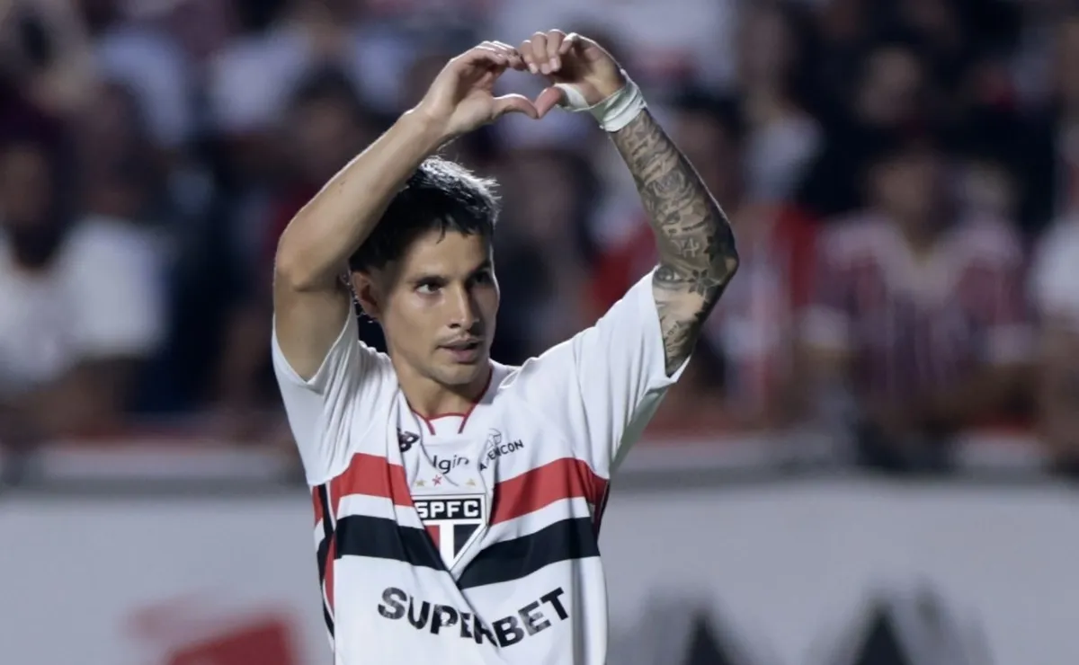 Com hat-trick de Ferreira, São Paulo vence o Cruzeiro por 4 a 1 no Brasileirão