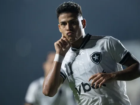 Matheus Martins decide e Botafogo vence clássico
