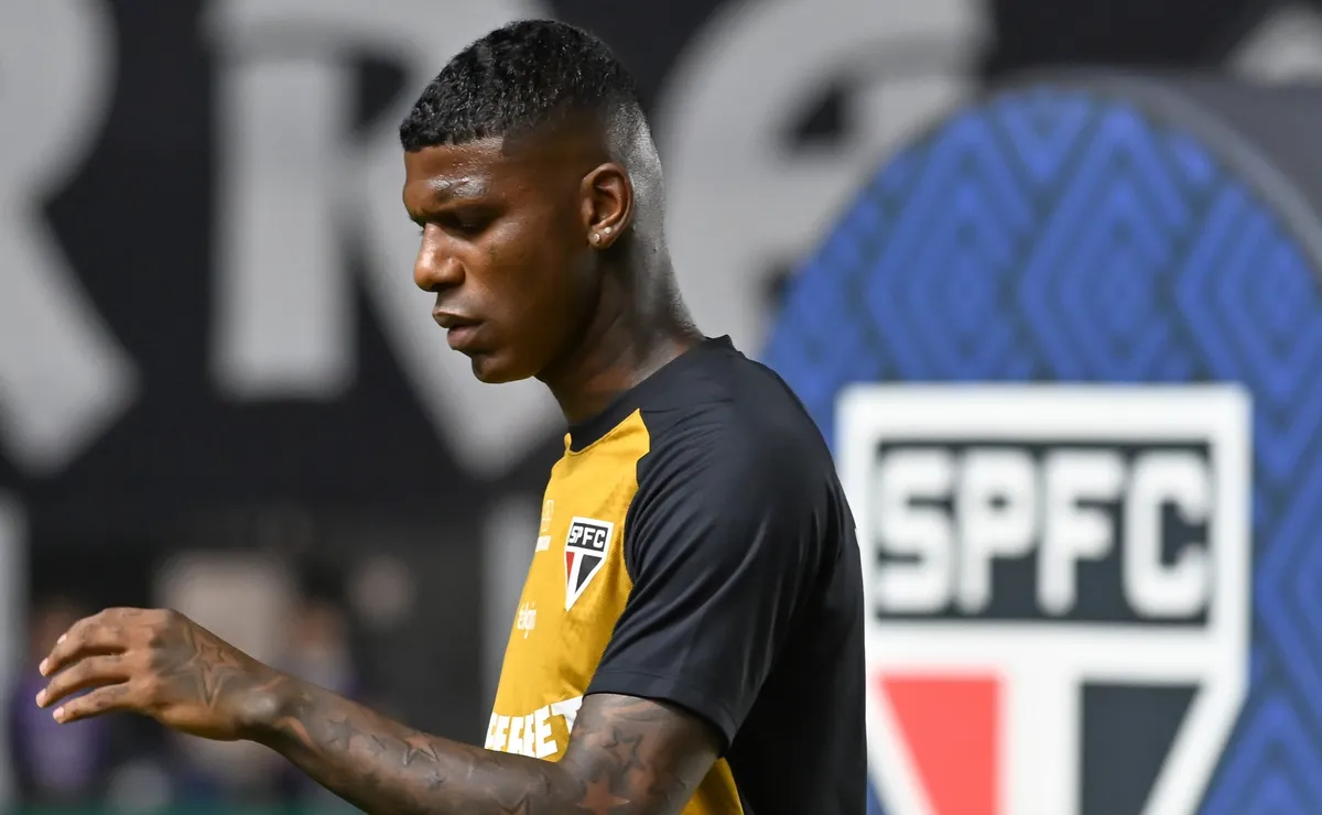 Arboleda contratado pelo Internacional é aprovado pelos torcedores depois de sumiço de zagueiro do São Paulo