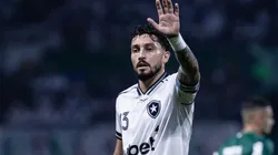 Após vitória, Alex Telles enaltece trabalho de Bellão e aponta impacto direto no Botafogo — Foto Ettore ChiereguiniAGIF