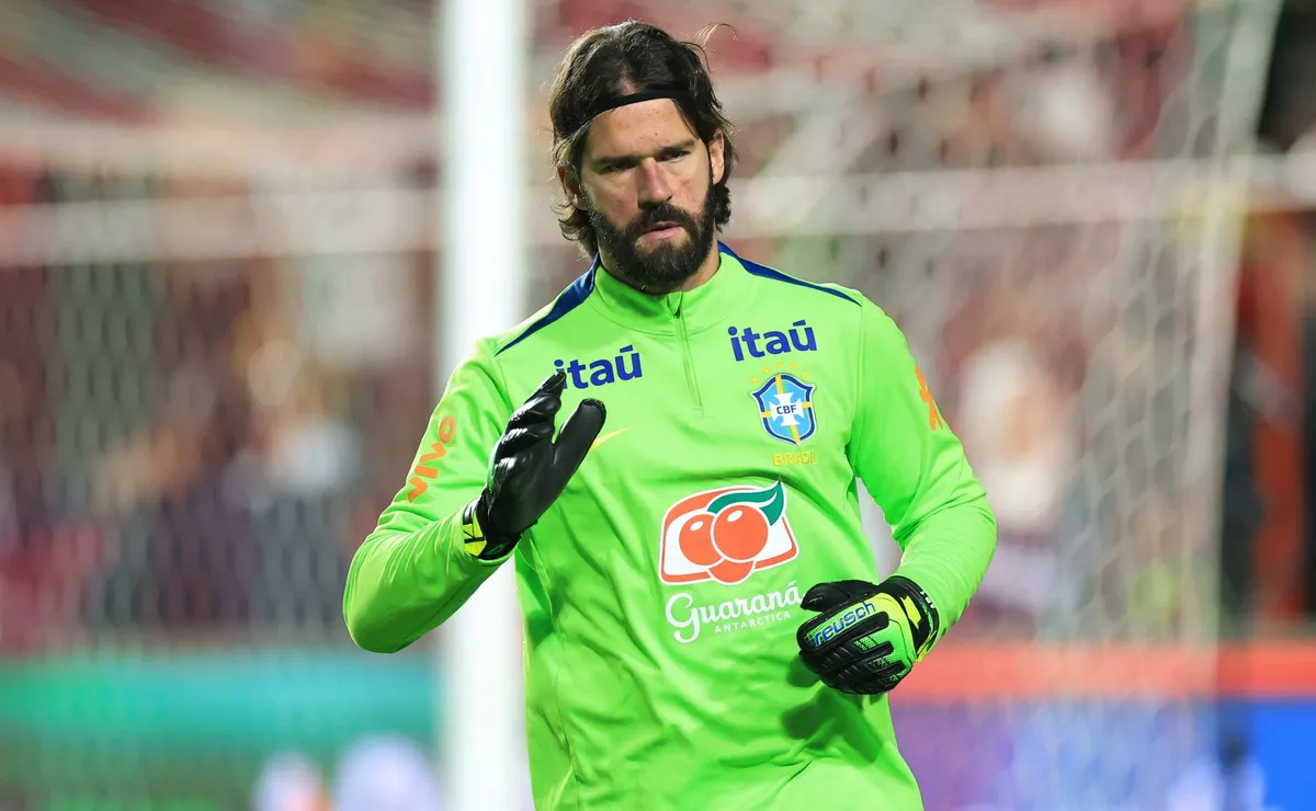 Internacional define plano para contratação de goleiro, mas tem Alisson descartado no atual momento