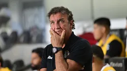 Defesa de Santos escolhida por Cuca será colocada à prova contra o Flamengo — Foto Jota ErreAGIF