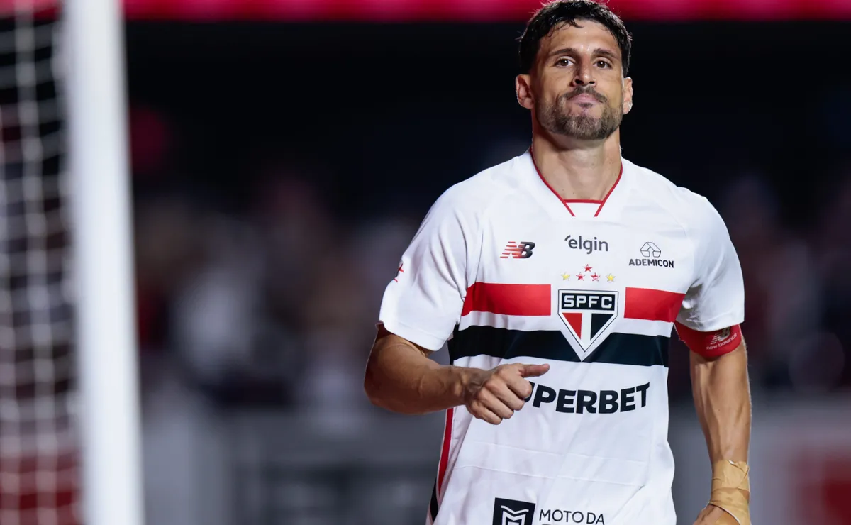 Calleri passa por protocolo de concussão e desfalca o São Paulo na estreia da Sul-Americana