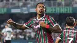 John Kennedy desabafa após empate e alfineta o Coritiba em empate do Fluminense — Foto Robson MafraAGIF