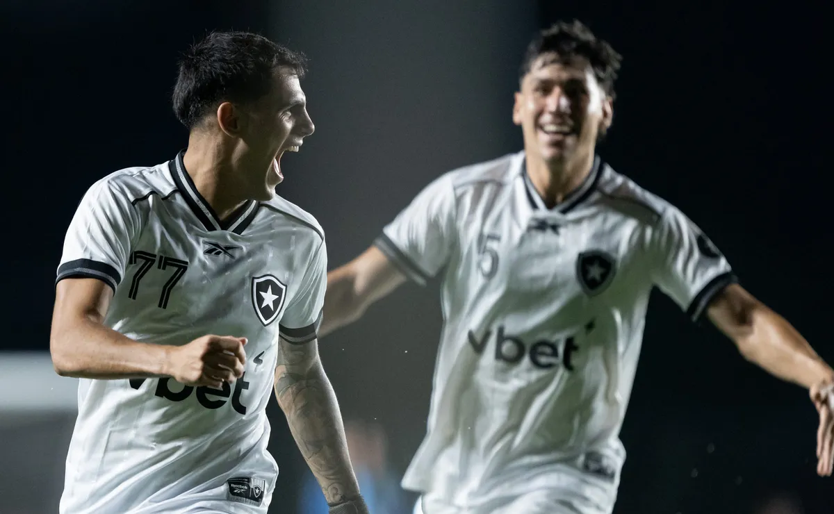 Botafogo provoca o Vasco nas redes sociais após vitória de virada pelo Brasileirão