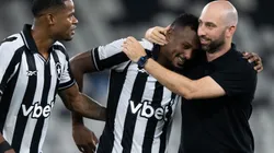 Bellão exalta ambiente deixado no Botafogo após vitória e projeta legado para novo técnico — Foto Jorge RodriguesAGIF