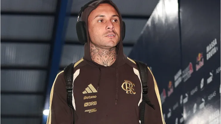 Everton Cebolinha fraturou a costela. Foto: Gilvan de Souza/Flamengo