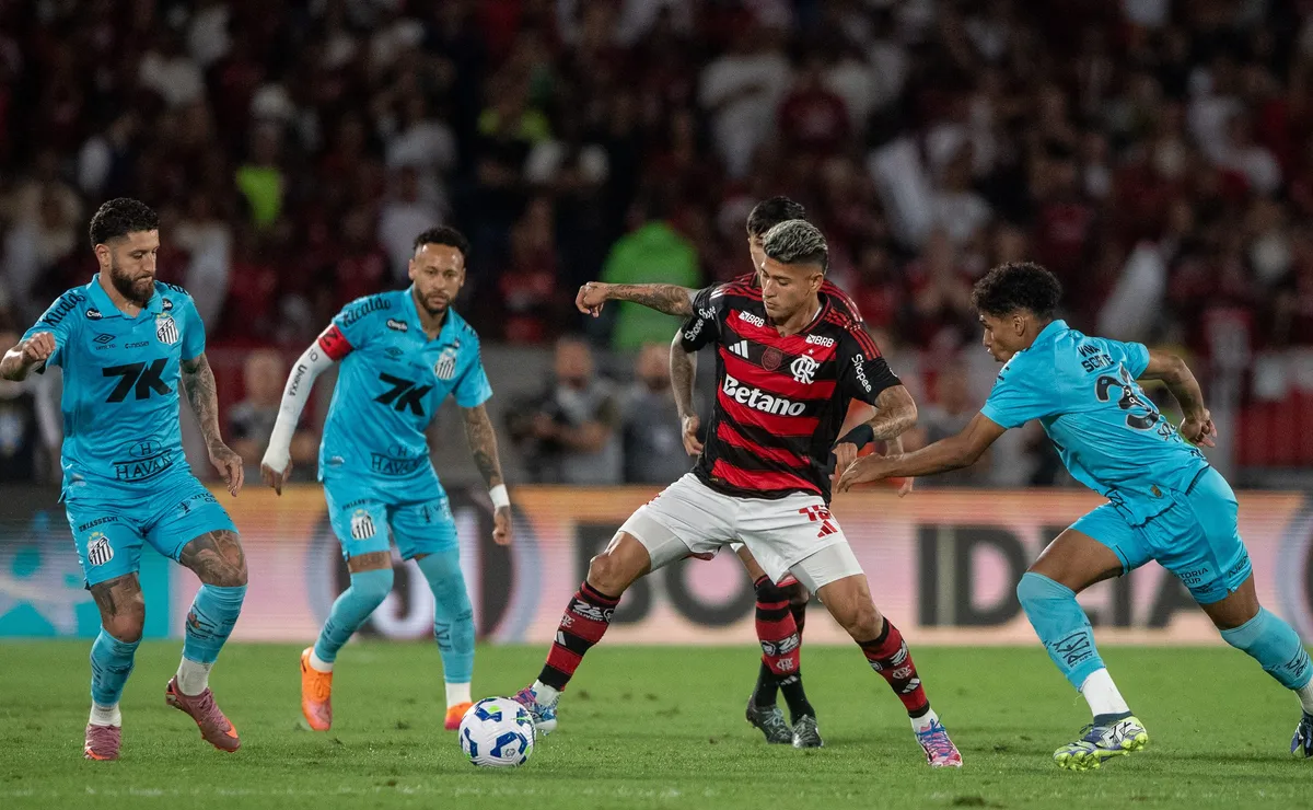 Defesa do Santos encara maior desafio sob o comando de Cuca contra o Flamengo
