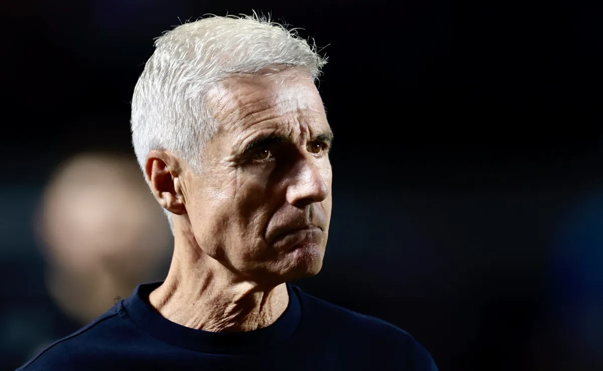 Grêmio tem quatro jogadores pendurados antes de Gre-Nal e liga alerta pelo Brasileirão