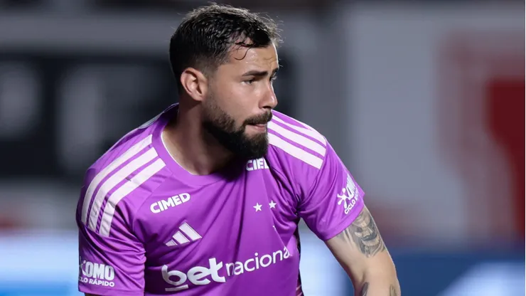 Cruzeiro de Matheus Cunha já sofreu 20 gols em dez jogos no Brasileirão