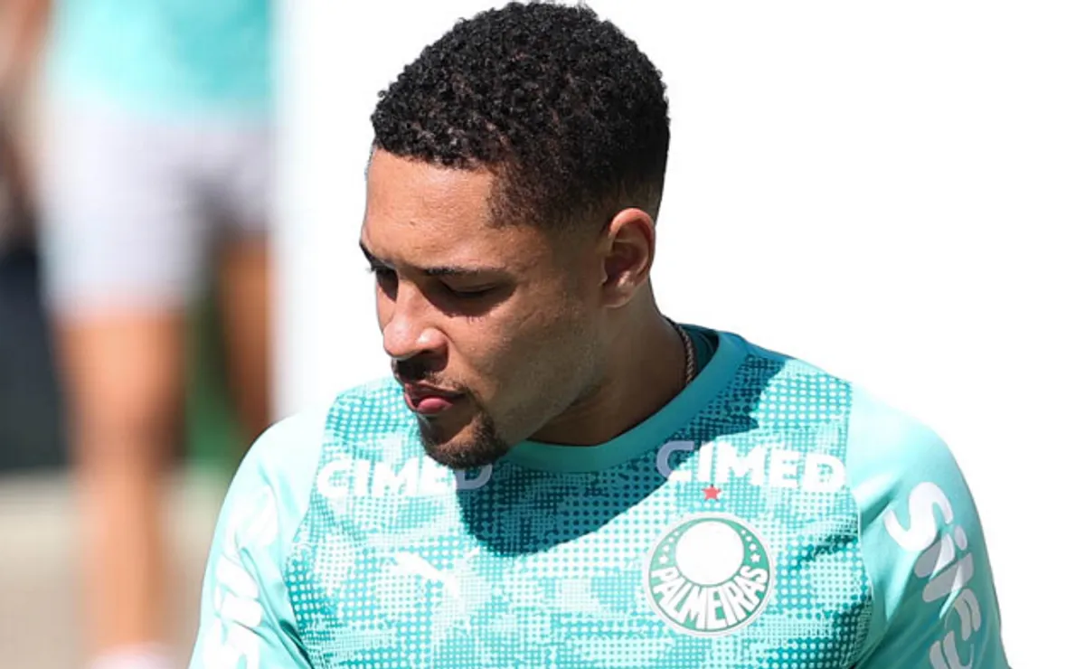 Volta de Vitor Roque segue sem data definida e Palmeiras prega cautela após sacrifício no Paulistão