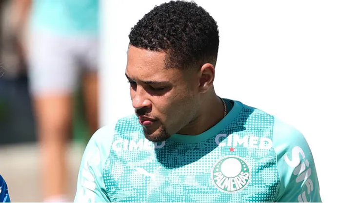 Palmeiras ainda não definiu quando Vitor Roque retorna. Foto: Cesar Greco/Palmeiras