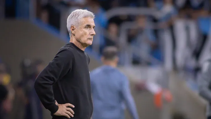Luís Castro durante Grêmio e Remo