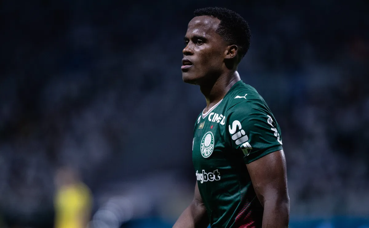 Palmeiras perde Arias para o Corinthians após amarelo diante do Bahia pelo Campeonato Brasileiro