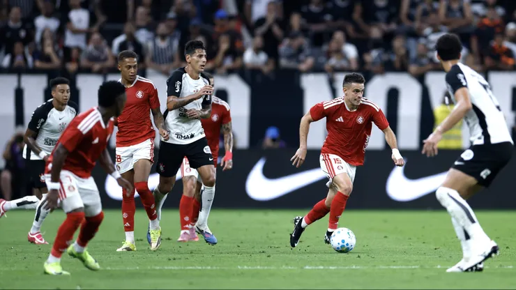 Corinthians x Internacional pela Série A do Brasileirão - Foto: Marcello Zambrana/AGIF