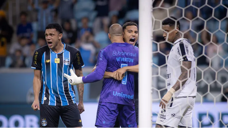 Weverton após a defesa do pênalti