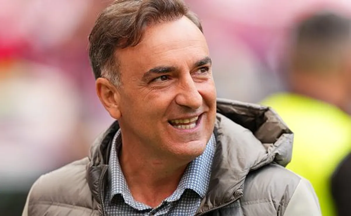 Carlos Carvalhal e Bruno Lage ganham força para substituir Dorival Júnior no Corinthians