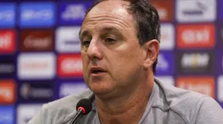 Rogério Ceni reclamou da arbitragem. Foto: Rafael Rodrigues/EC Bahia