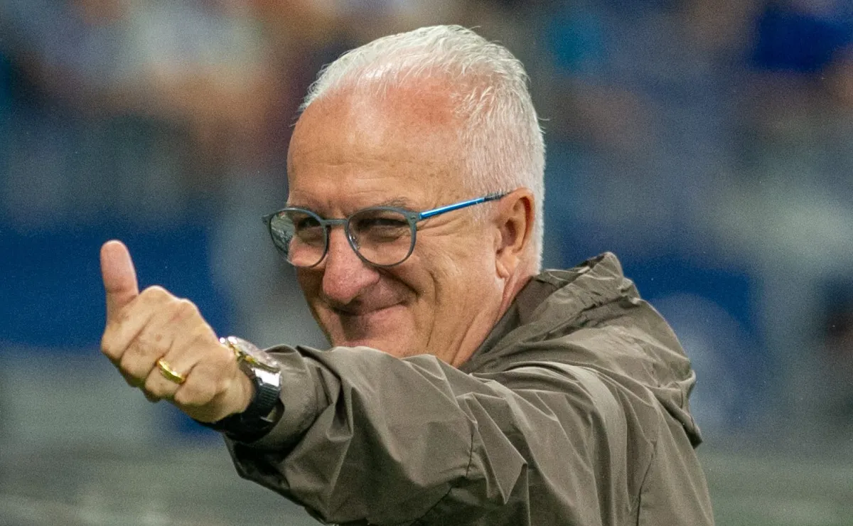 Dorival Júnior aguarda projeto para assumir novo clube após a saída do Corinthians