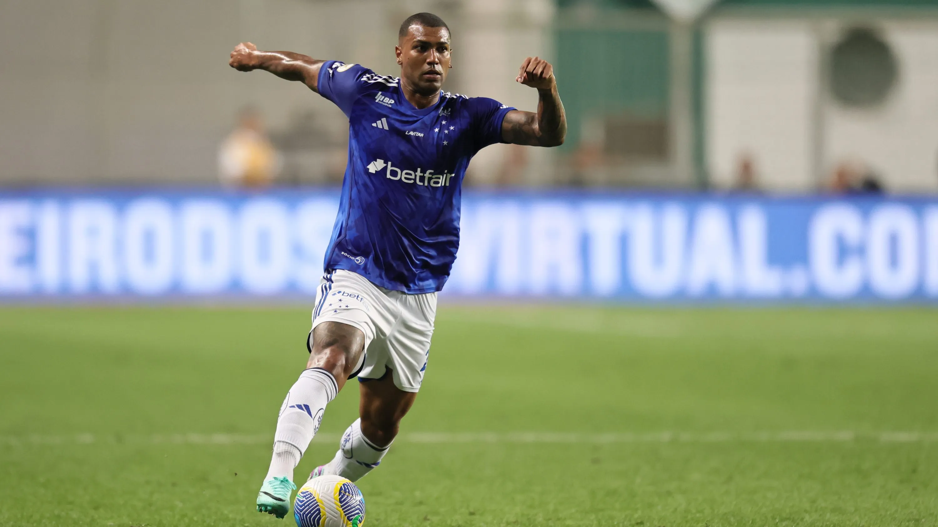 Walace jogador do Cruzeiro
