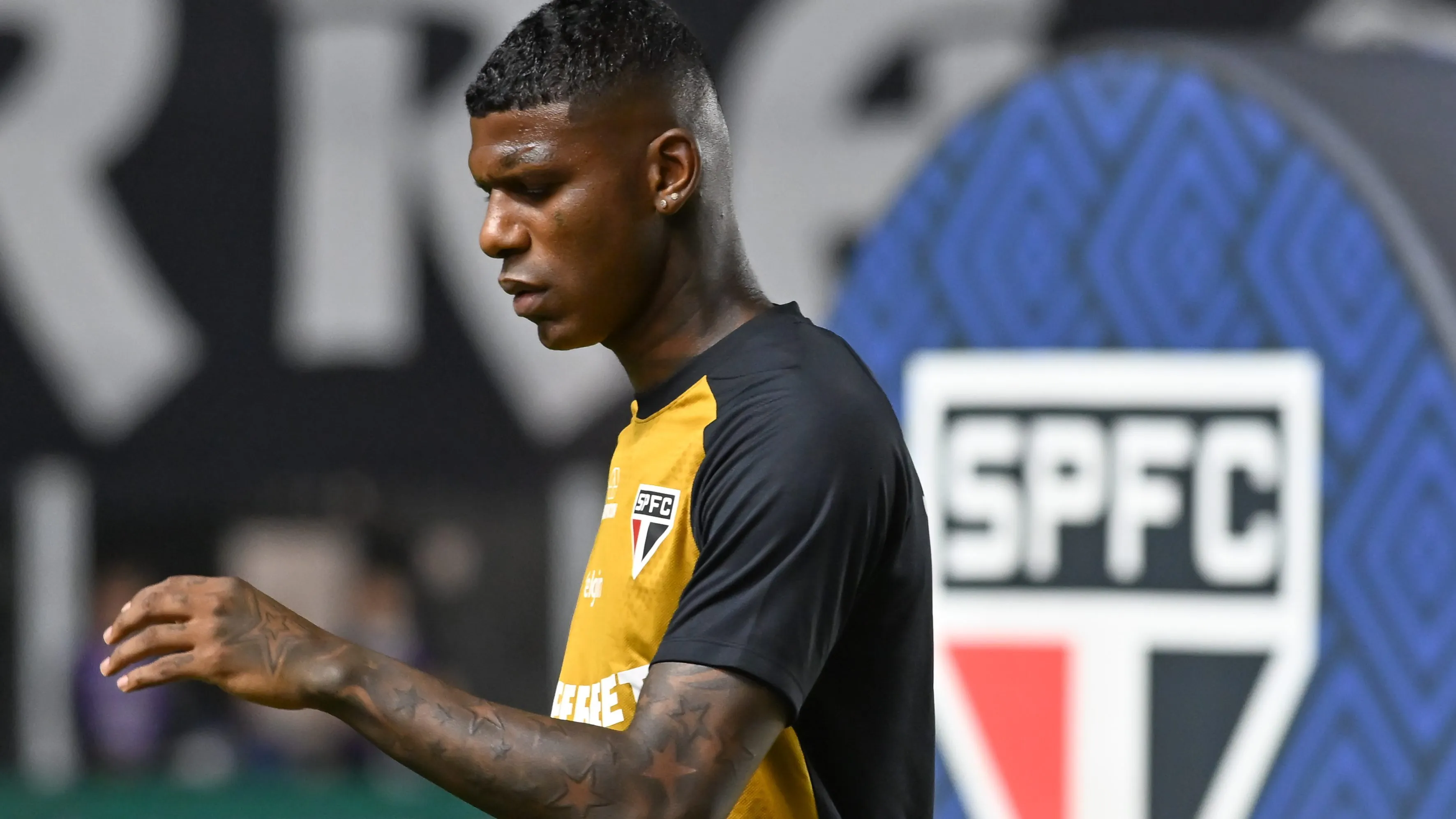 Atitude de Arboleda agitou os bastidores do Morumbis – Foto: Jota Erre/AGIF