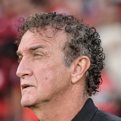 Cuca manda a real sobre pênalti em Arrascaeta