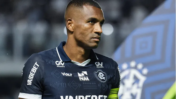 Marllon comemorou o empate contra o Grêmio. Foto: Marco Buenavista/IMAGO/Sports Press Photo