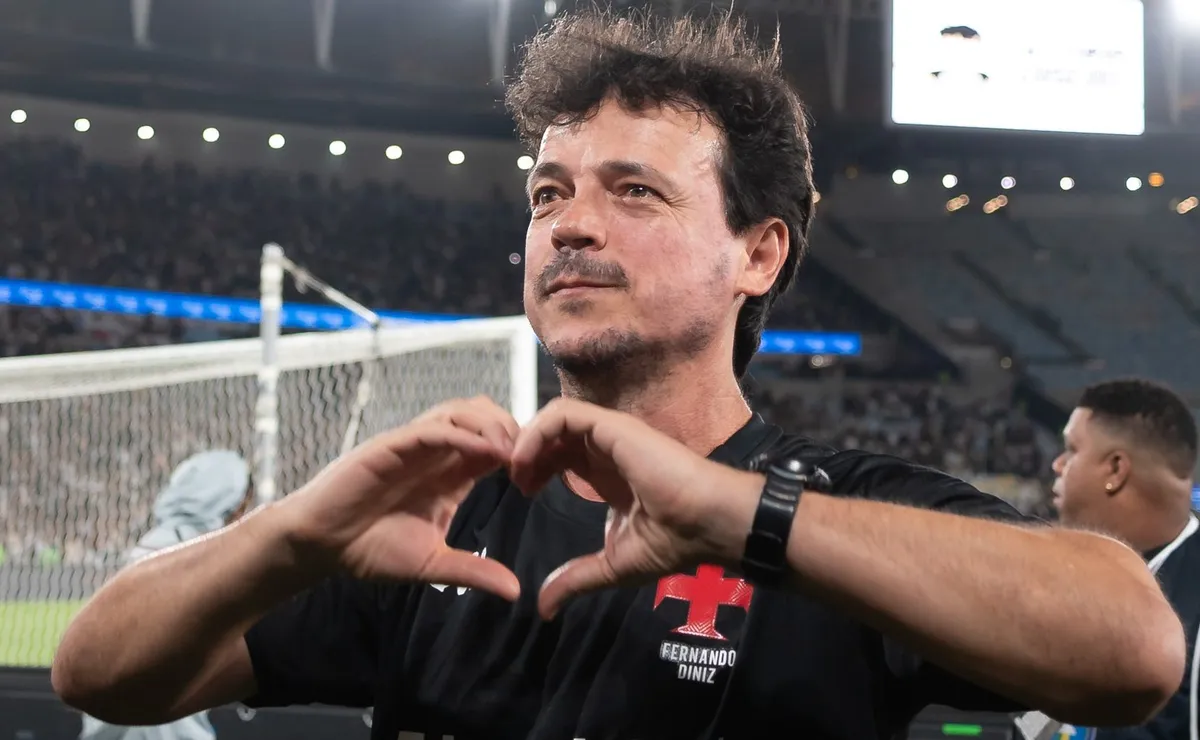 Fernando Diniz, 43 dias após demissão no Vasco, é cotado para assinar como novo técnico do Corinthians