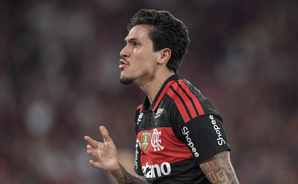 Pedro chega aos 161 gols pelo Flamengo e iguala Gabigol como o artilheiro do século no Rubro-Negro