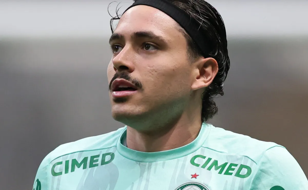 Palmeiras espera receber proposta por Maurício de R$ 148 milhões da Itália ou da Arábia