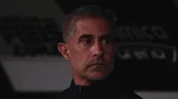 Sylvinho durante partida na Neo Química Arena em 2022.