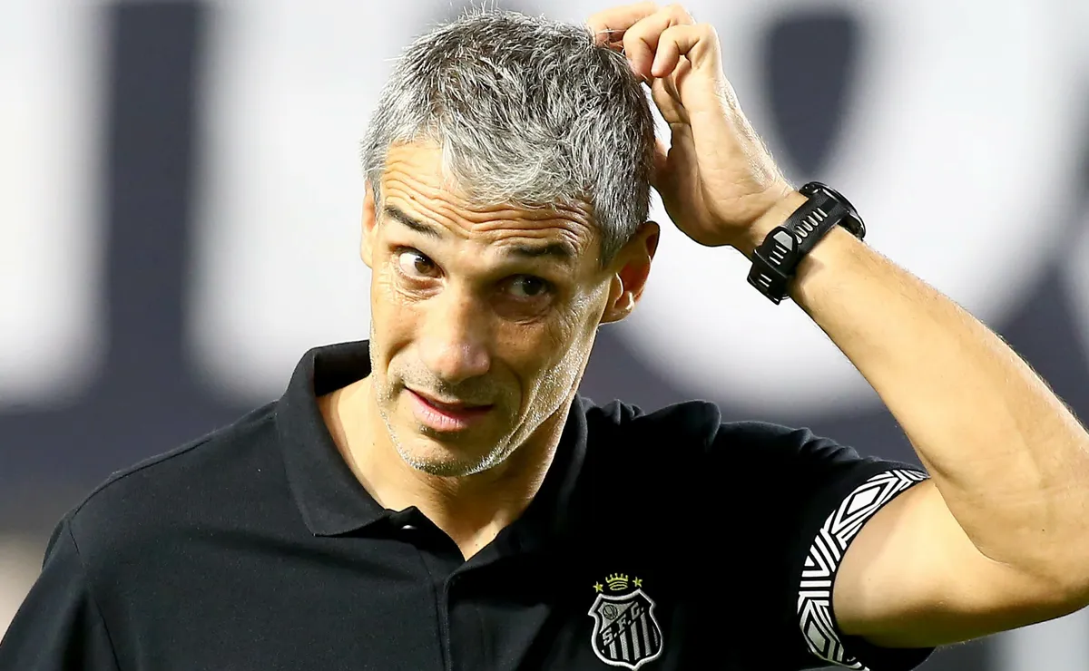 Corinthians desistiu de investir na contratação de Vojvoda após fracasso do treinador pelo Santos