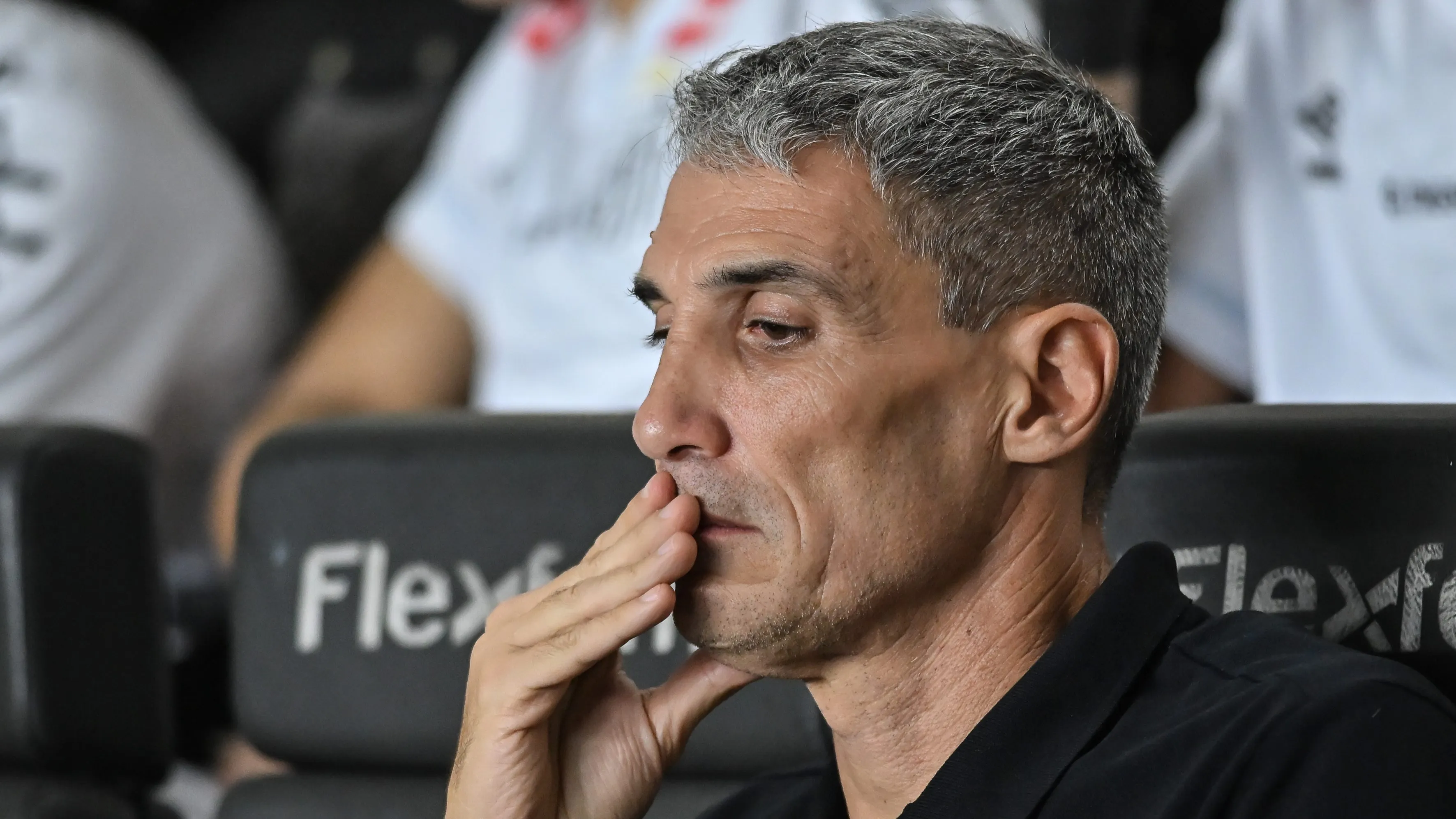 Vojvoda não deixou saudades no Santos - Foto: Jota Erre/AGIF.