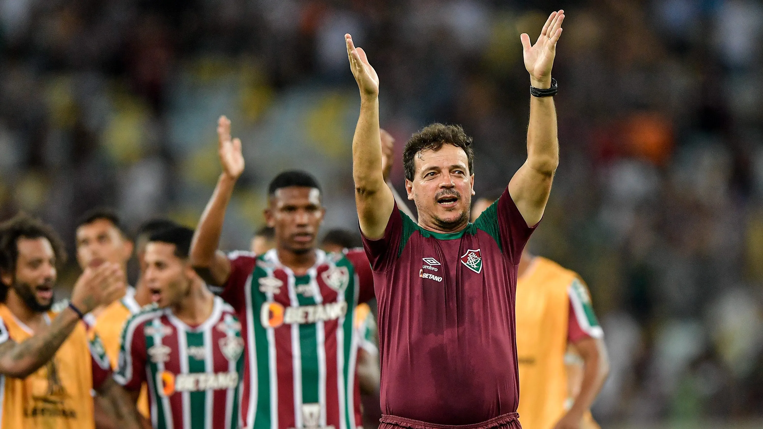 Fernando Diniz foi campeão da Libertadores em 2023 - Foto: Thiago Ribeiro/AGIF.