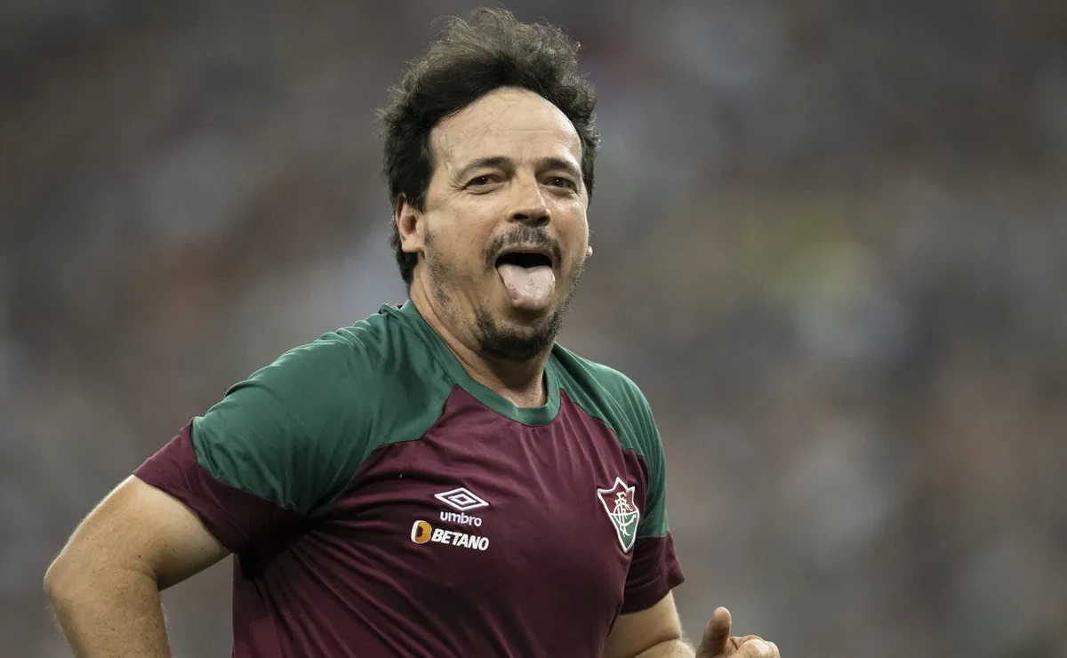 Fernando Diniz assina até dezembro de 2026 e estreia como técnico do Corinthians será na Libertadores