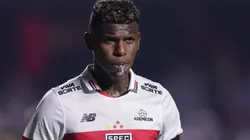 Zagueiro teve altos e baixos - Foto: Ettore Chiereguini/AGIF.