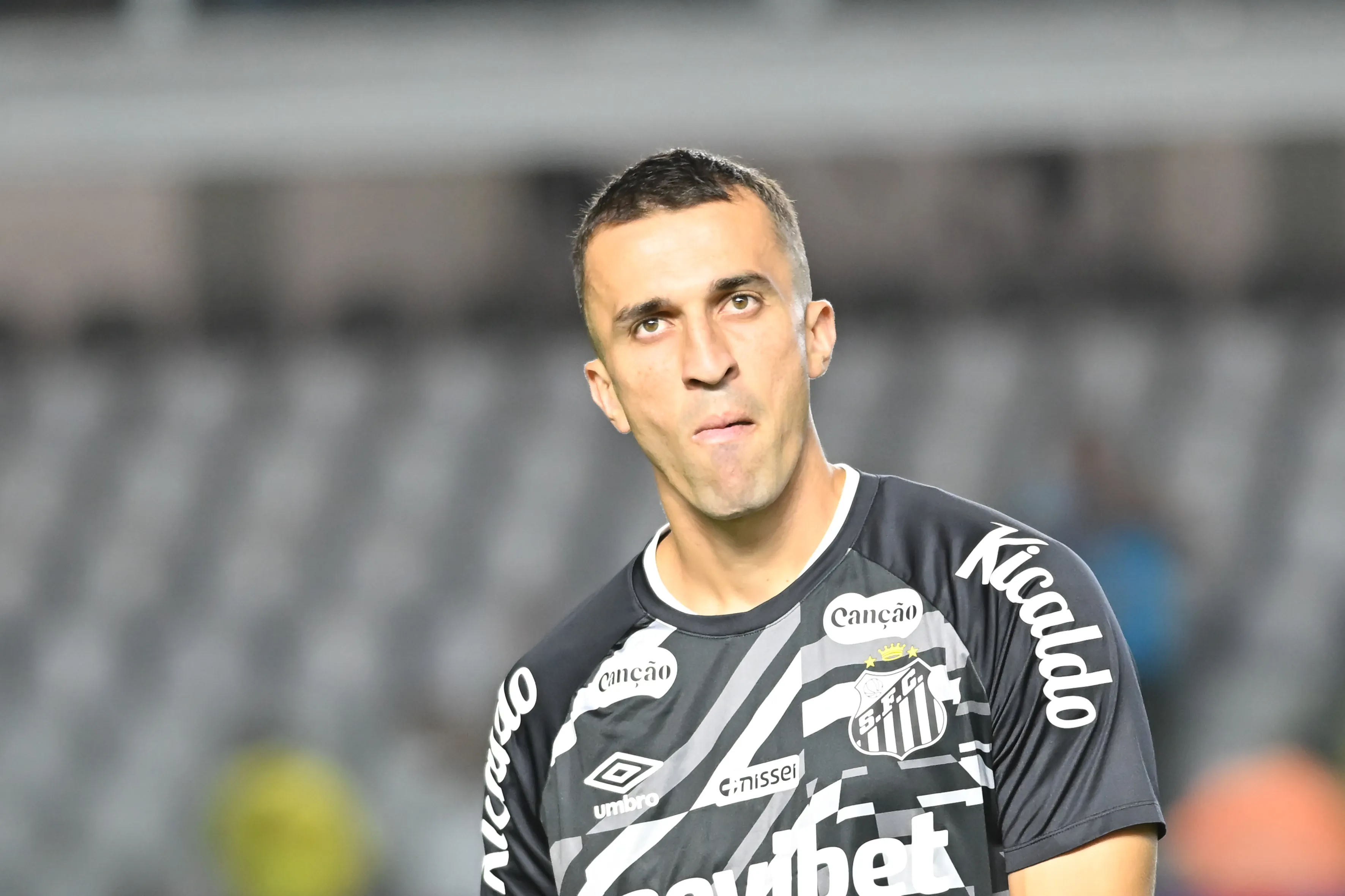 João Schmidt chegou após o rebaixamento do Santos. Foto: Jota Erre/AGIF