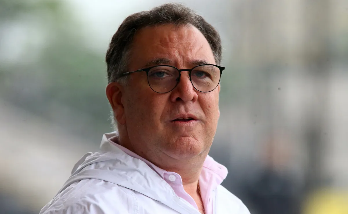 Marcelo Teixeira é pressionado no Santos por acordo com NR Sports dando a Vila de garantia