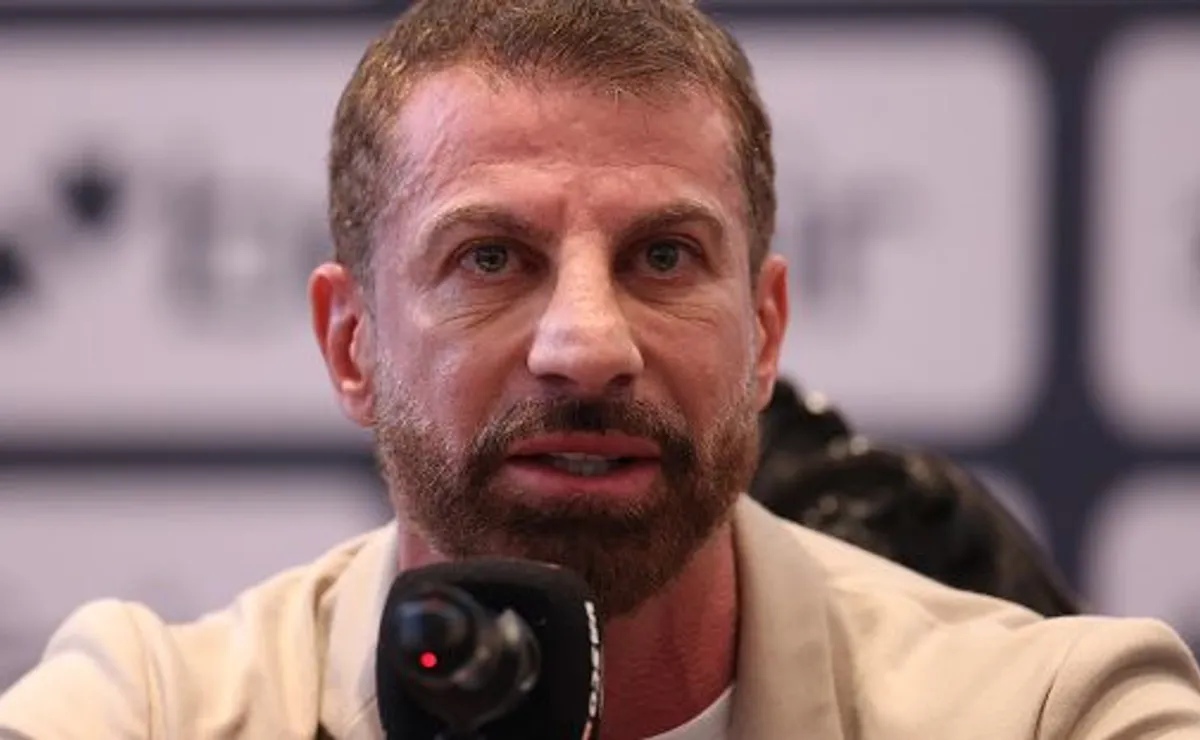 Pedrinho critica John Textor por comentários sobre seu clube: “Não sabe o que é o Vasco”