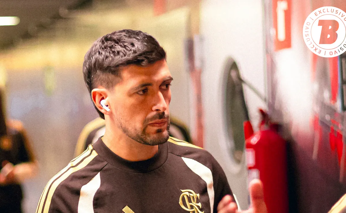 Arrascaeta se cobra no Flamengo para dar volta por cima na temporada e conversa com Leonardo Jardim