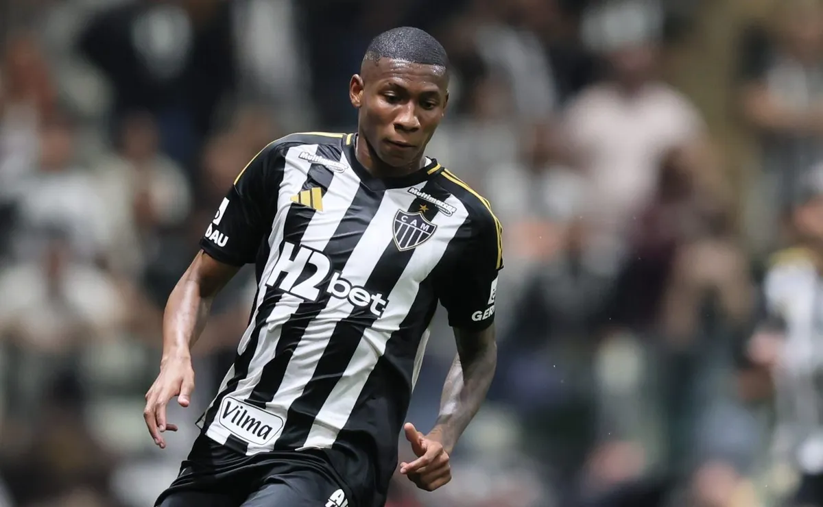 Atlético-MG confirma cirurgia de Patrick e estipula retorno do volante só em 2027