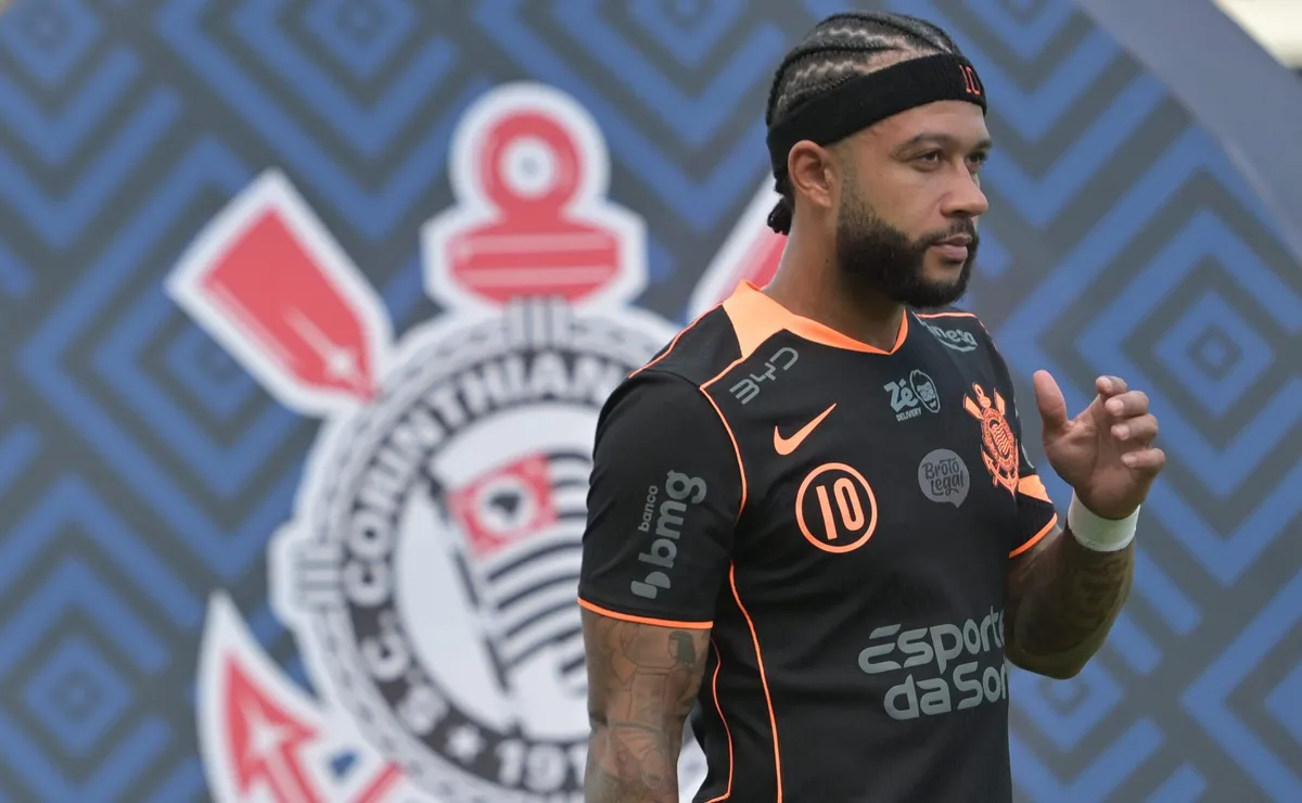 Memphis Depay segue fora e Corinthians tem desfalques de peso contra o Palmeiras