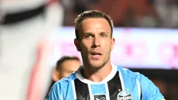 Arthur durante jogo do Imortal no MorumBIS.