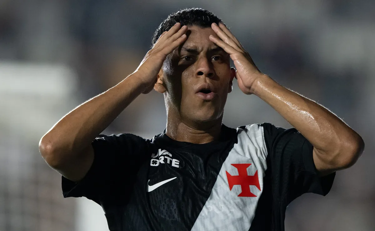 Johan Rojas responde fala de Renato Gaúcho sobre colombianos do Vasco: “Não conversamos sobre isso”
