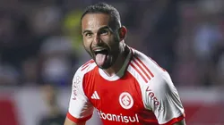 Volante tem o futuro incerto - Foto: Ricardo Moreira/Getty Images.