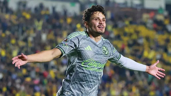 Raphael Veiga comemora gol pelo América-MEX –  (Photo by Hector Vivas/Getty Images)